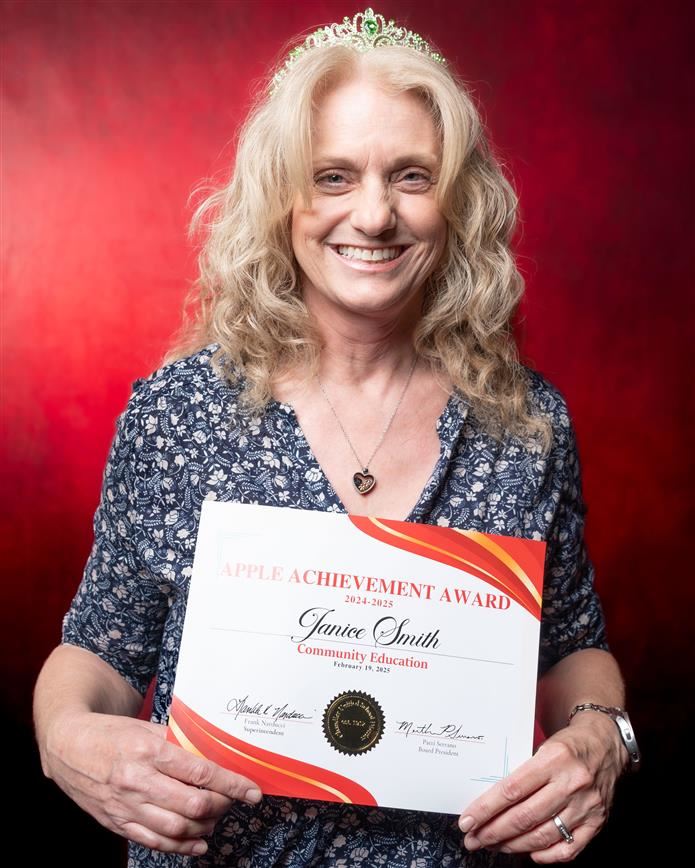 Image of Jan Smith with her award